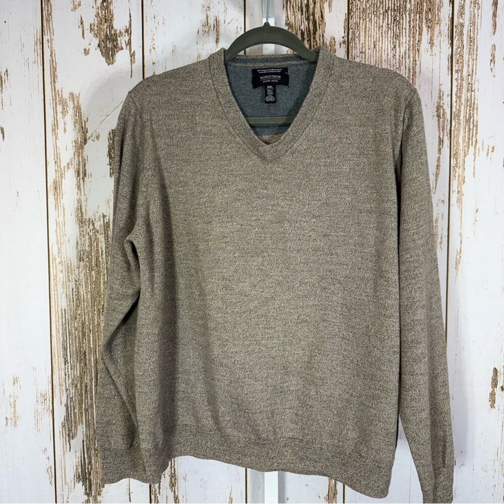 Nordstrom Men's V-Neck Sweater Merino Wool. Size XXL. Excellent condition!